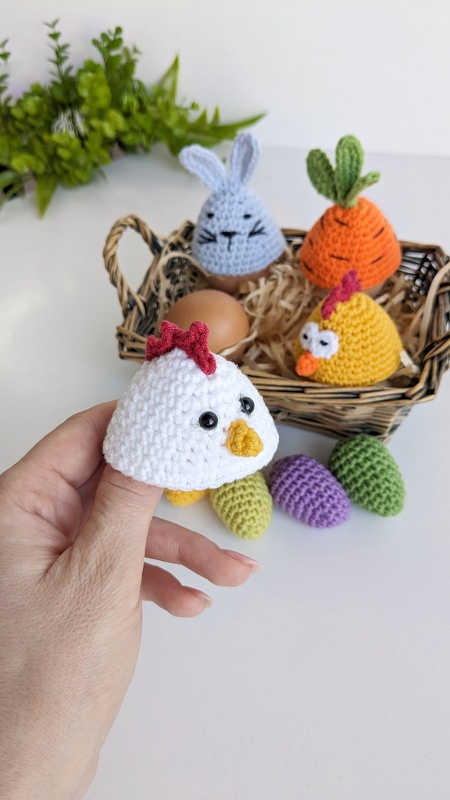 Crochet Chicken Easter Egg Cozy - Image 2