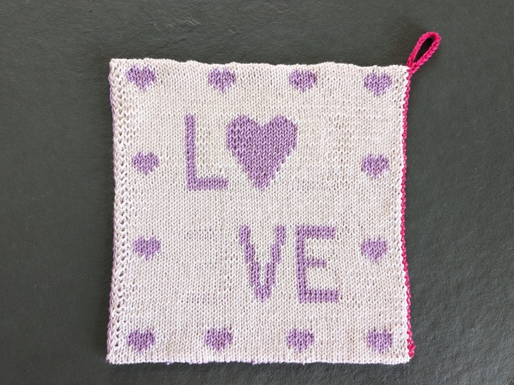 Double knitting pattern potholders "Rose Love"