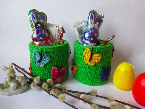 Häkelanleitung Dose mit tunesisch gehäkelten Schmetterlingen