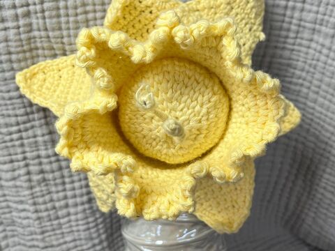 Olivia das Osterglöckchen - Blumenkind Wendepuppe #012