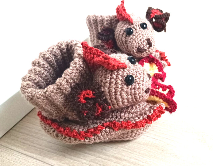 Häkelanleitung Pantoffel Feuer und Flamme Gr. 20, 12 cm