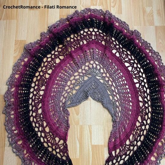 Häkelanleitung Schal für Damen Romantic Ruffle