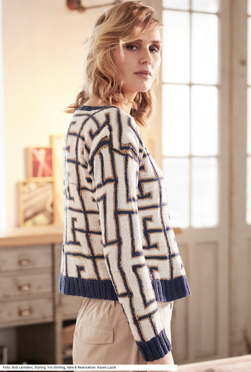 Pulli mit Intarsienmuster in Weiß, Marine und Beige