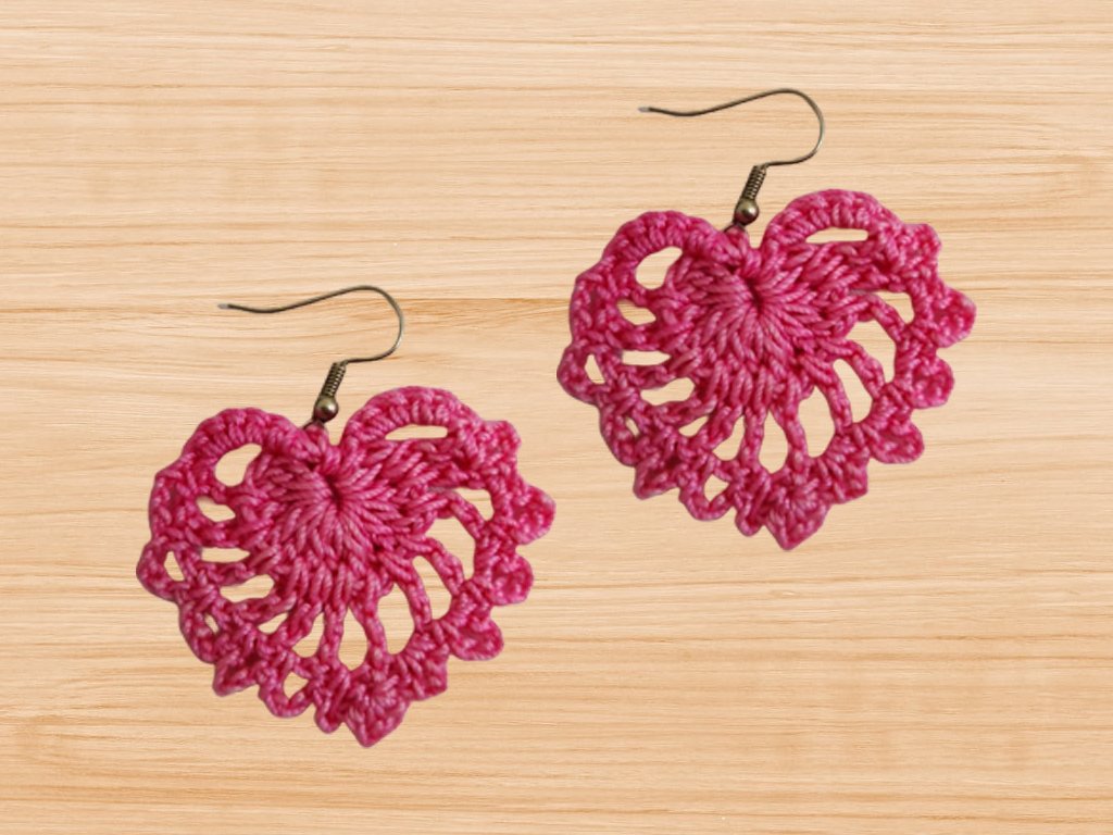 crochet heart earrings pattern