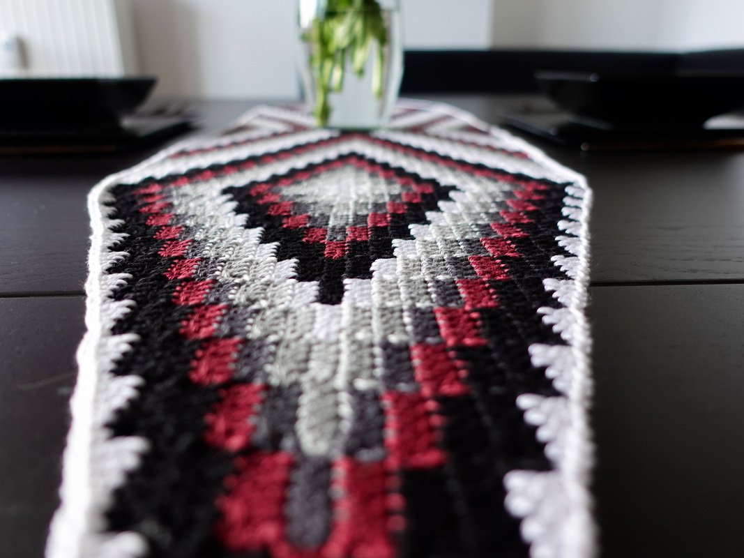Table Runner Corner to Corner - Crochet Pattern - Image 6