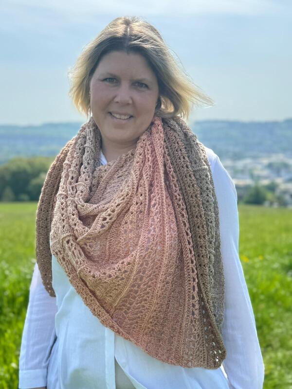 Häkelanleitung flaches asymmetrisches Tuch/Schal/Stola Tamani