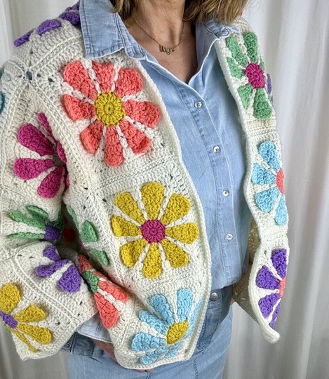 Crochet retro granny square cardigan | Daisy granny square