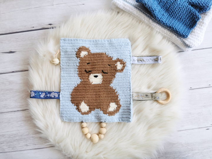 crochet instruction PDF crackle cloth bear crochet children's room instruct