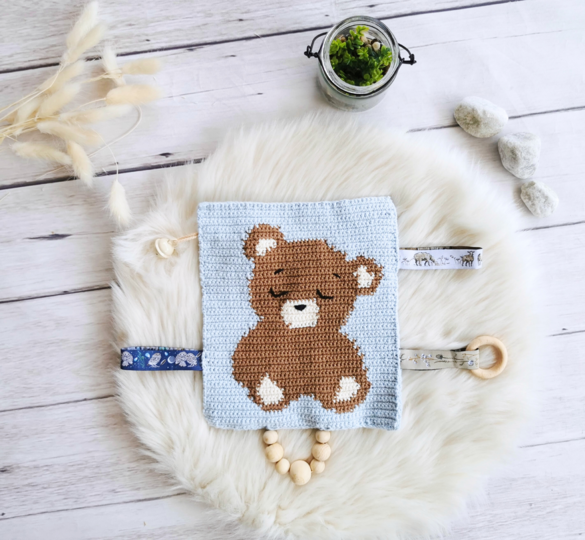 häkelanleitung PDF knistertuch bär häkeln kinderzimmer anleitung baby