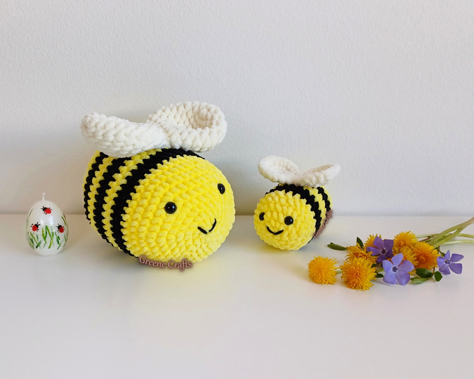 Bee Plush Toy (2 Sizes) - Crochet Pattern for Beginners