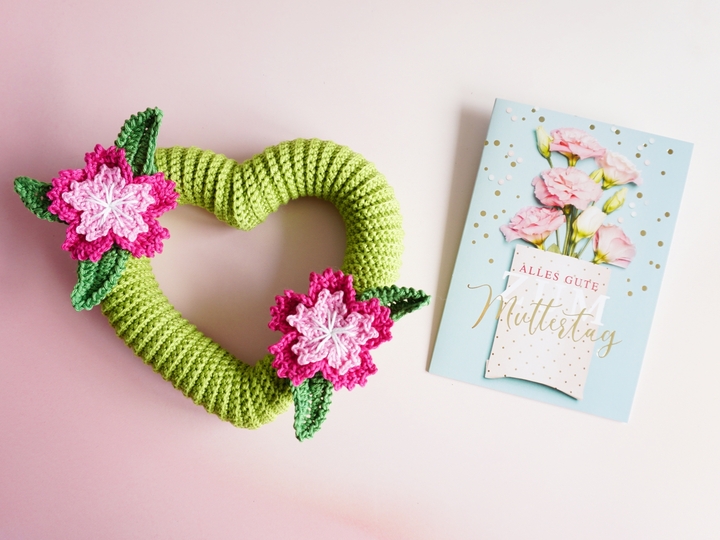 Häkelanleitung Herz mit Blumen - PDF Datei