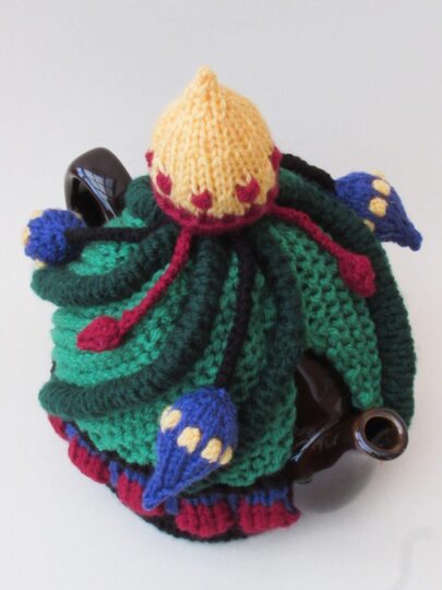 Persian Christmas Bauble Tea Cosy & Chocolate Orange Cover Knitting Pattern