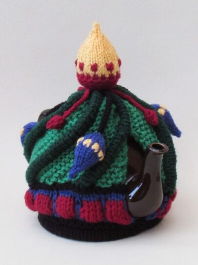 Persian Christmas Bauble Tea Cosy & Chocolate Orange Cover Knitting Pattern