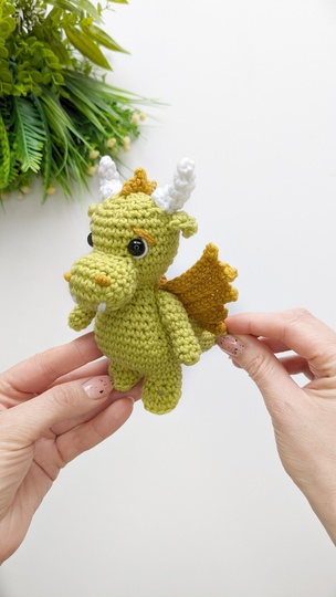 Dragon crochet pattern, amigurumi dragon toy pattern