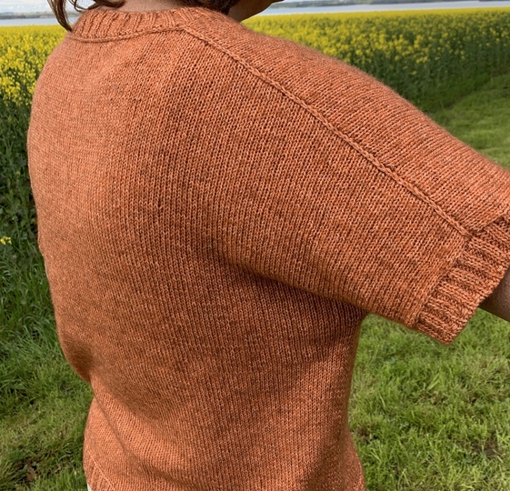 Strickanleitung Kurzarmpulli Finja Größe 36 – 46