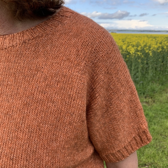 Strickanleitung Kurzarmpulli Finja Größe 36 – 46