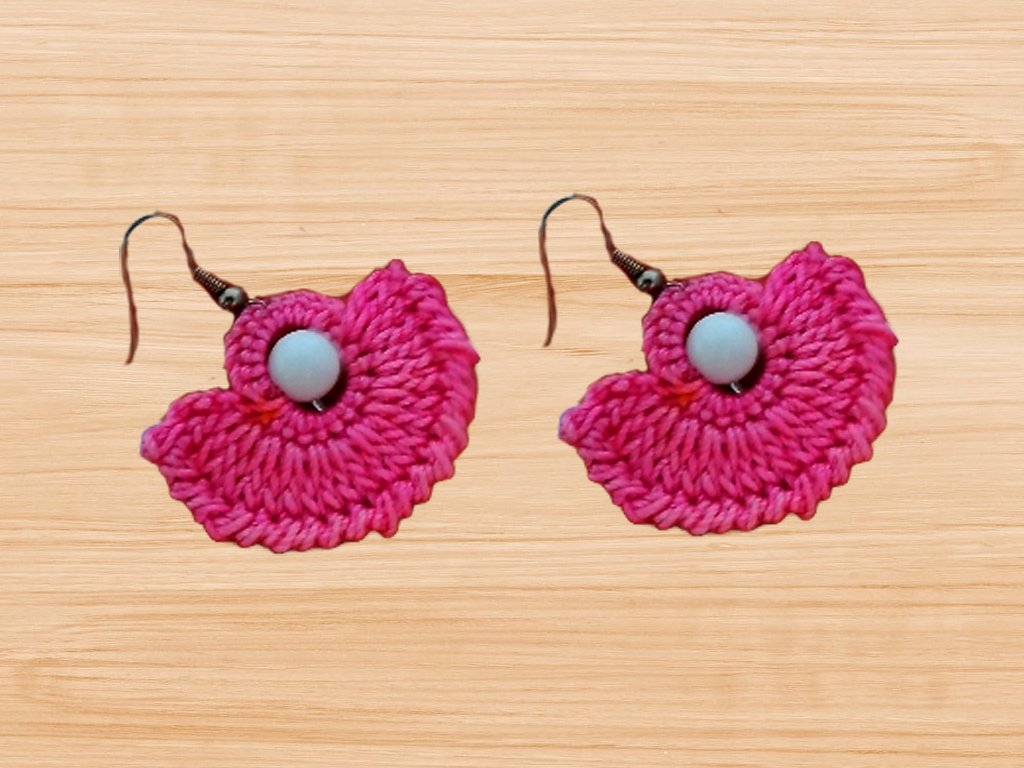 Crochet half- circle earrings pattern
