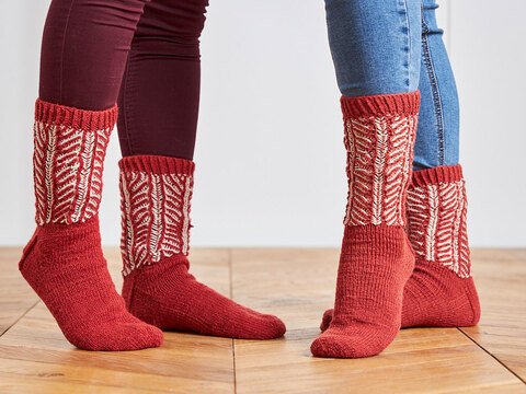 SOCKEN & SOFASOCKEN IN ZIEGEL/BEIGE