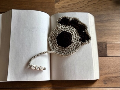 Häkelanleitung Lesezeichen Hundepfote - ideal auch für Anfänger