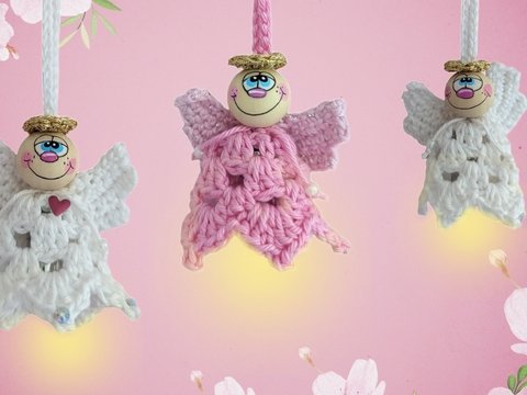 Schutzengelchen mit Licht oder Glocke