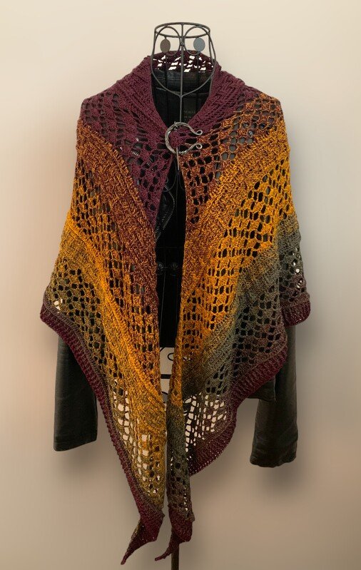 Crochet Pattern Flat Triangular Scarf "Styx" - Image 4