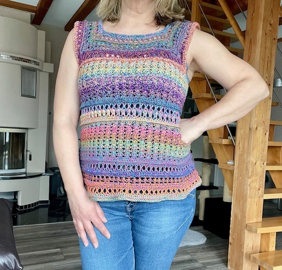 Häkelanleitung Frühlings-Lust: Shirt, Top, Poncho oder Pullover