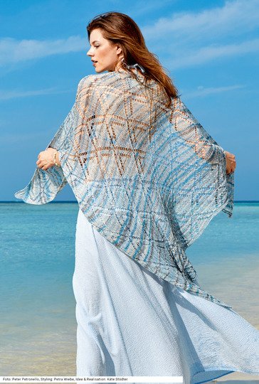 Asymmetrisches Tuch in blauem Farbverlaufsgarn