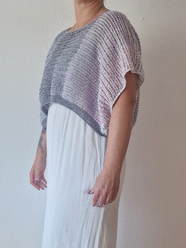 Strickanleitung für das oversize Crop-Shirt "Sommerbrise"