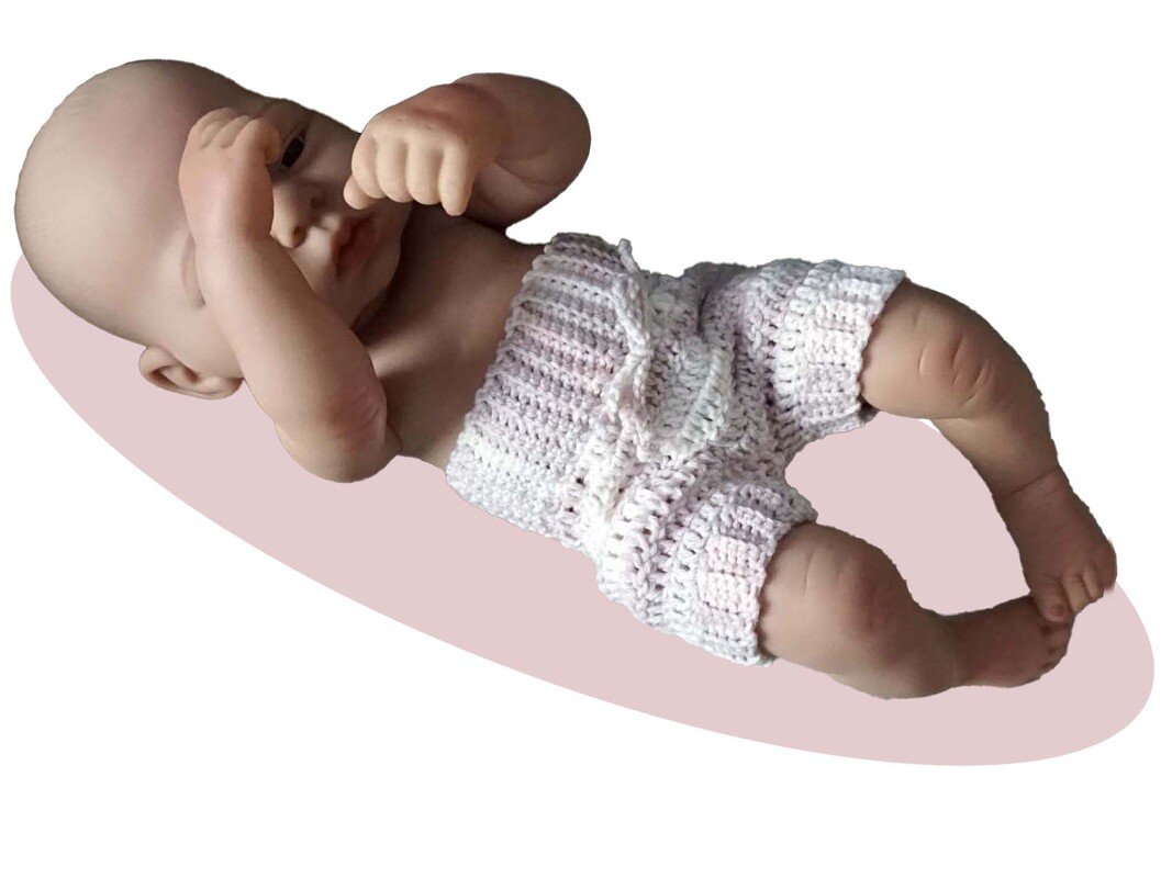 Crochet pattern: doll pants