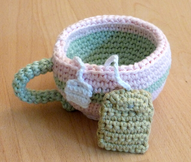 Crochet pattern 4 cup and ball games