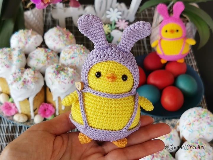 Low Sew Crochet Pattern | Easter Chubby Chick Amigurumi in Bunny Hat