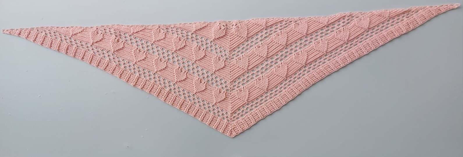 Flaches Dreieckstuch „Yeona BE“ - Häkelanleitung