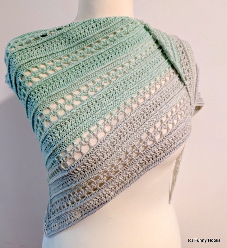 Maddy - Triangle Shawl for relaxed crocheting - Image 2