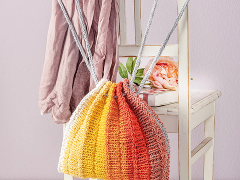 Gestrickter Rucksackbeutel in Gelb-Orange-Apricot-Farbverlauf