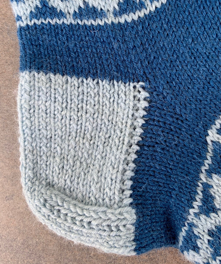 Blaue Socken mit Lettischem Muster (Größe 38 bis 40)