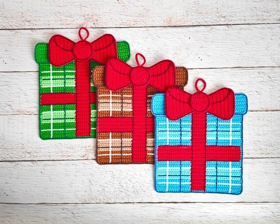 342 Present box decor, coaster, potholder, placemat, washcloth