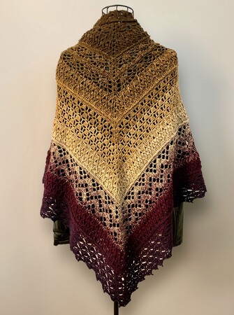 Crochet Pattern Triangular Scarf "Rhytia"