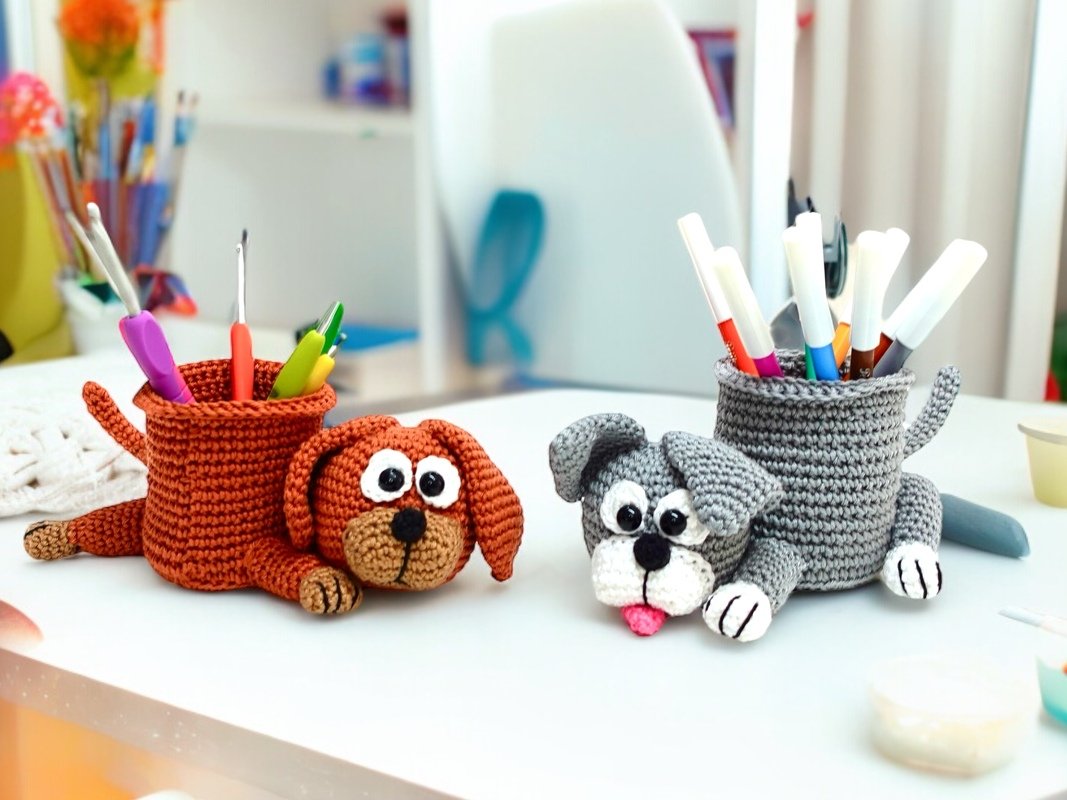 Dog Pen/Needle Container - Crochet Pattern