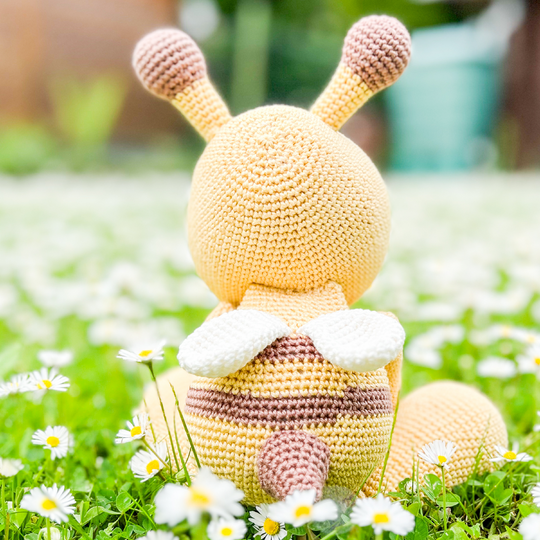 Häkelanleitung XXL-Biene