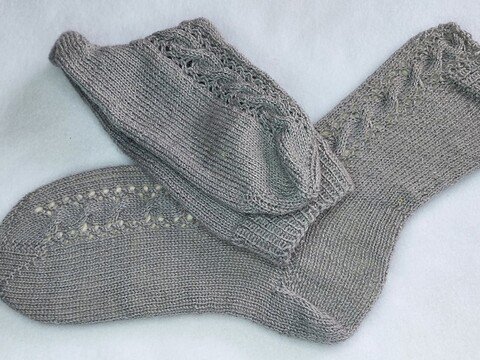 Strickanleitung "April Socks"