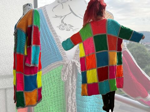 Häkelanleitung  Granny Mantel Colorful