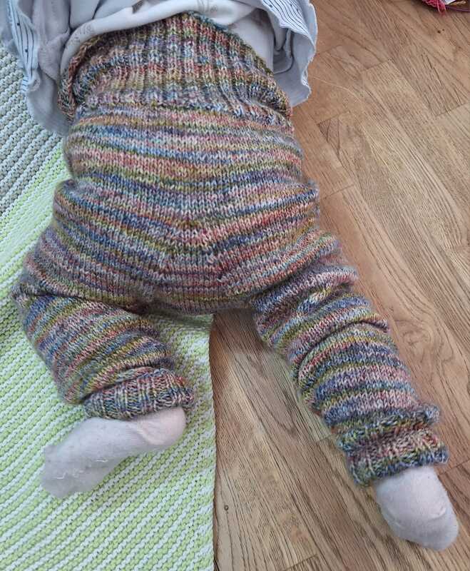 Babyhose Mats und Mimi Gr. 62/68 - Bild 2