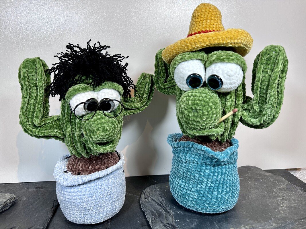 Häkelanleitung für die Kakteen aus Chenille