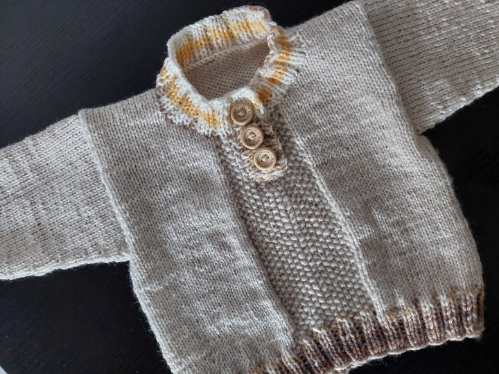 Strickanleitung Baby Pulli ohne Seiten- und Ärmelnaht Größe 56/62!