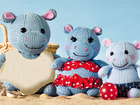 Strick- und Nähset Familie Hippo im Strandoutfit