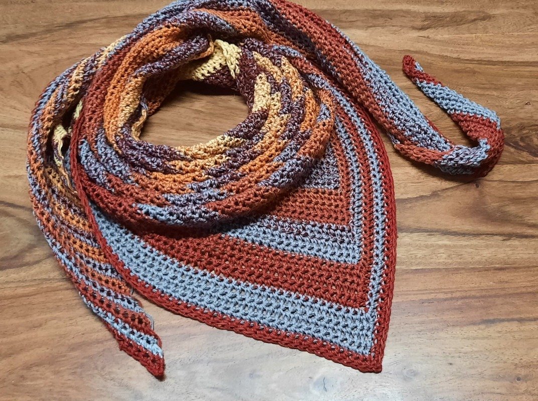 Tagliatelle - zweifarbiges Dreieckstuch - Bild 4