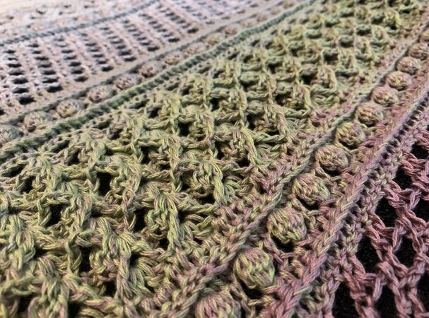 Crochet Pattern Triangular Scarf "Elektra"