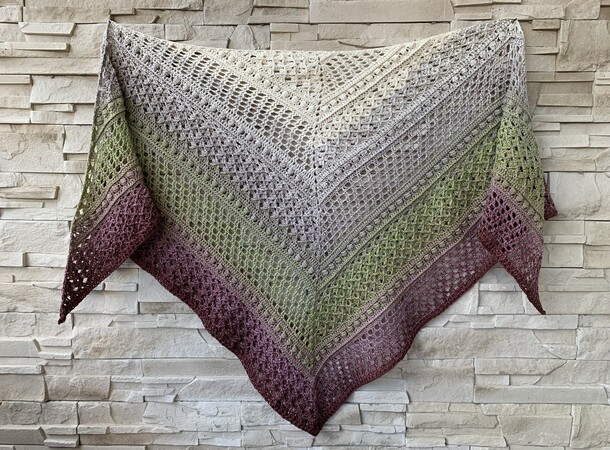 Crochet Pattern Triangular Scarf "Elektra"