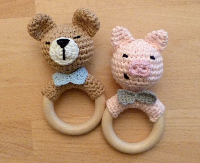 Crochet pattern animal gripping ring