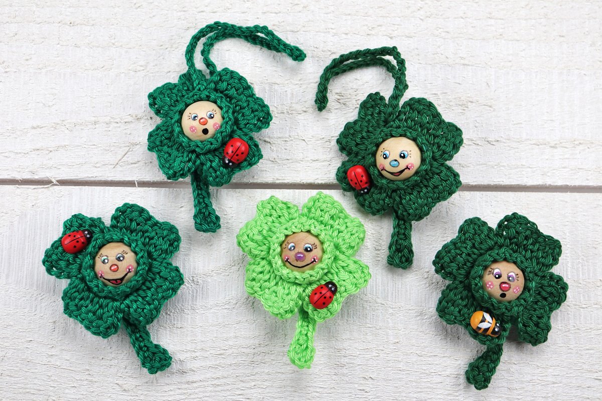 Häkelanleitung Glücksklee als Anhänger und Pin